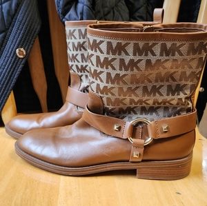 Michael kors leather boots size 8.5
